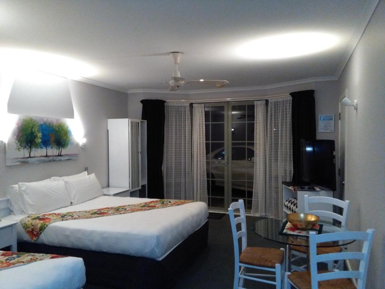 Colonial Lodge Motel Taupo Exteriér fotografie