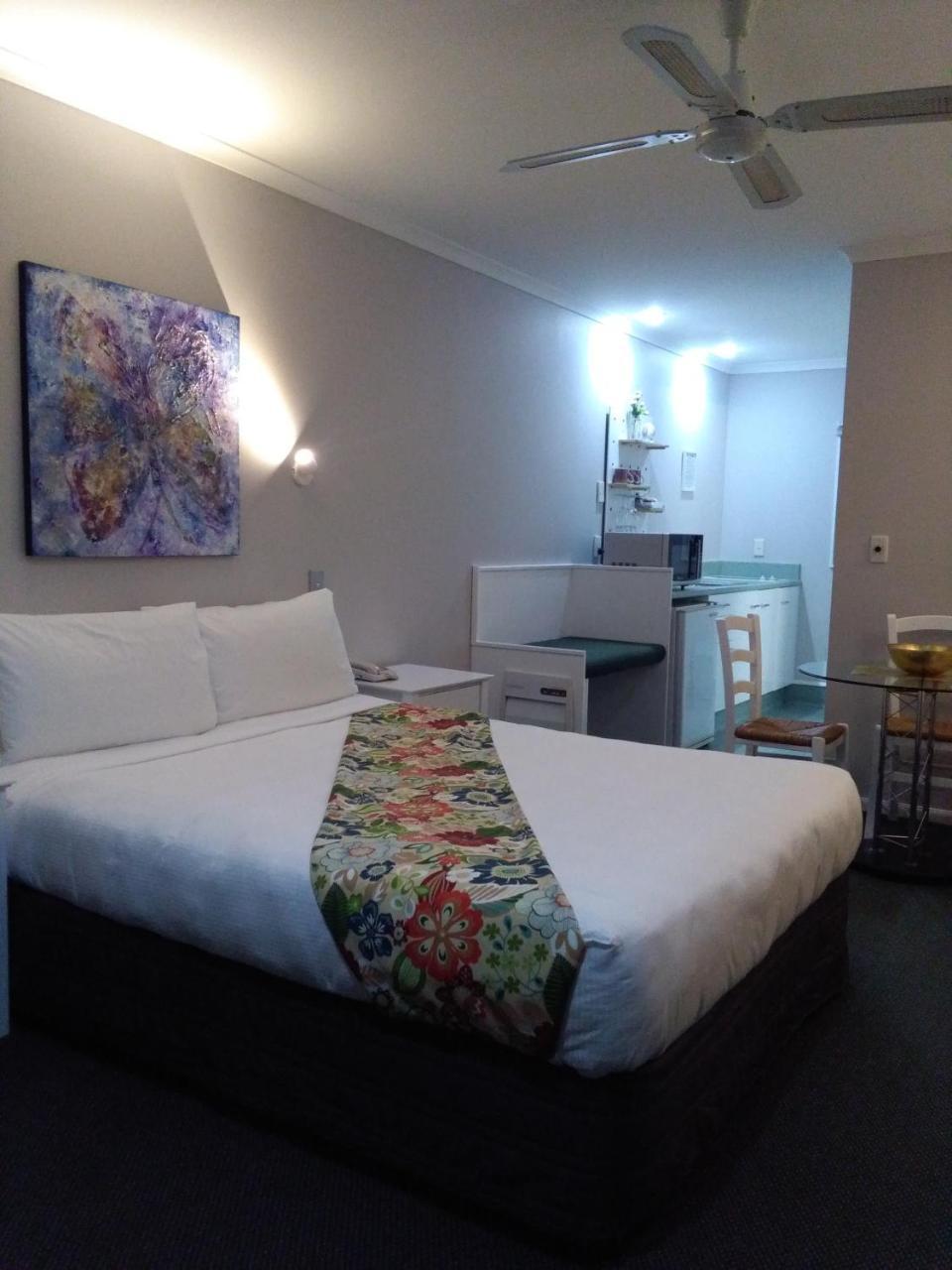 Colonial Lodge Motel Taupo Exteriér fotografie