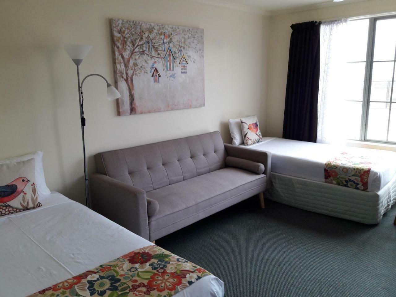 Colonial Lodge Motel Taupo Exteriér fotografie